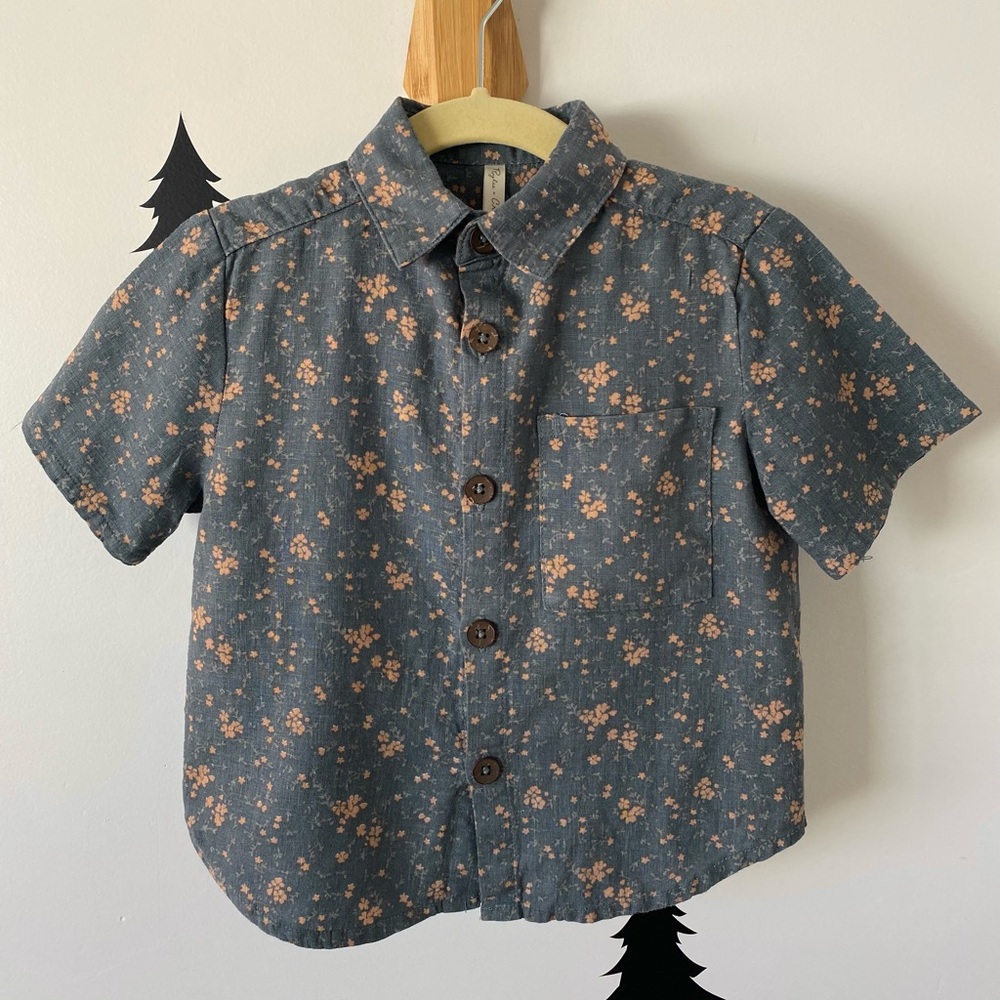 Rylee + Cru Collared Shirt / Dark Floral